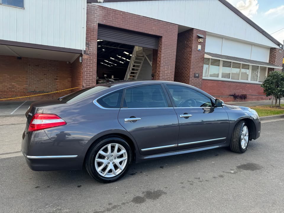 2009 Nissan Maxima