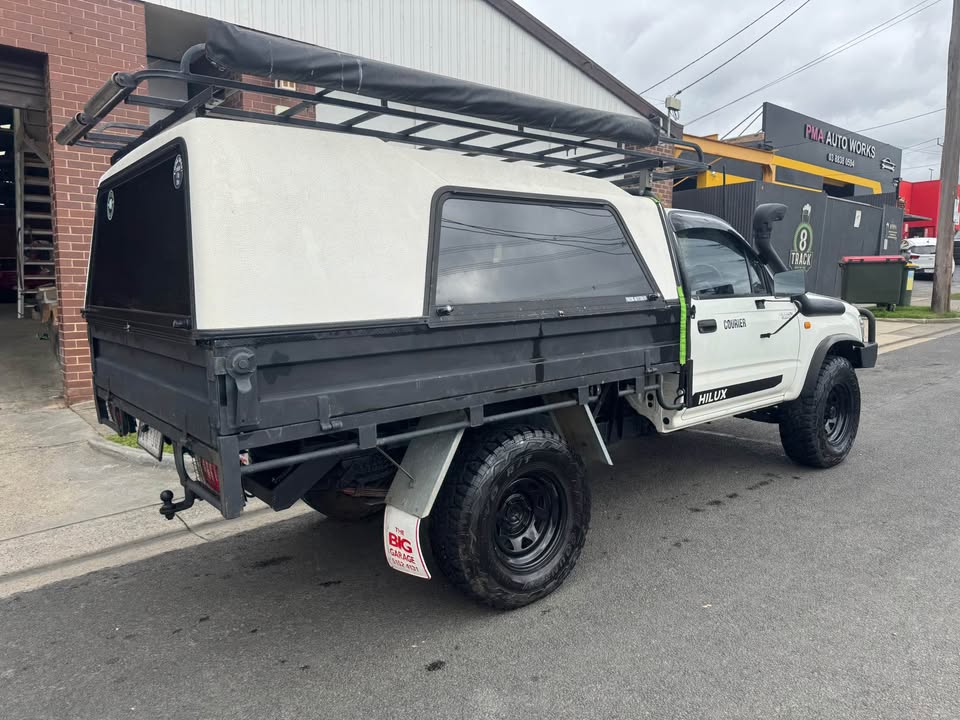 2004 Toyota Hilux