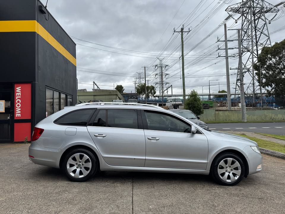2011 Volkswagen Superb Wagon