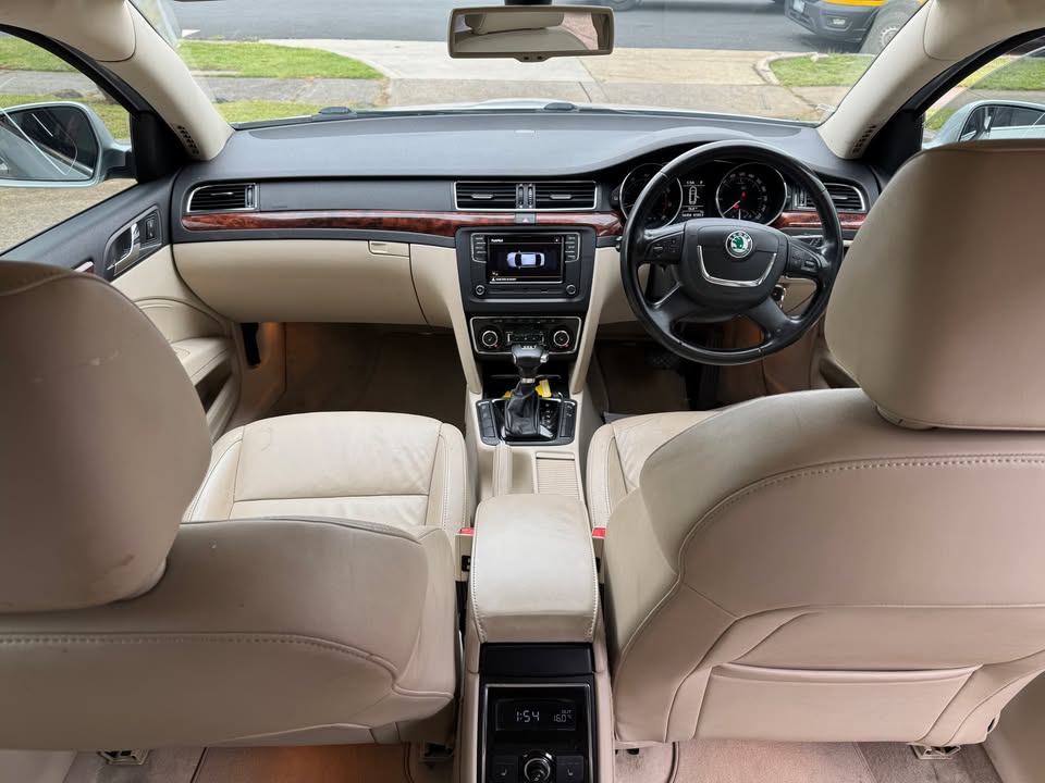2011 Volkswagen Superb Wagon