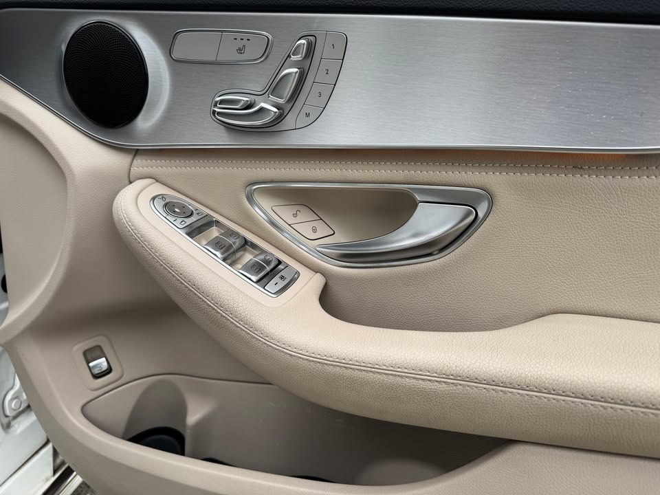 2015 Mercedes Benz C200