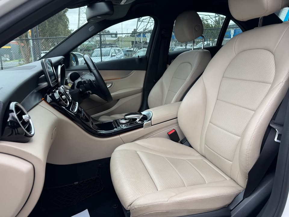 2015 Mercedes Benz C200