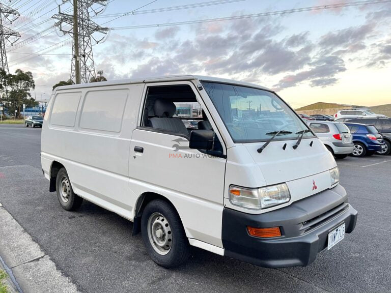 2002 MITSUBISHI EXPRESS VAN MANUAL TRANSMISSION | ODO 157.000KMS