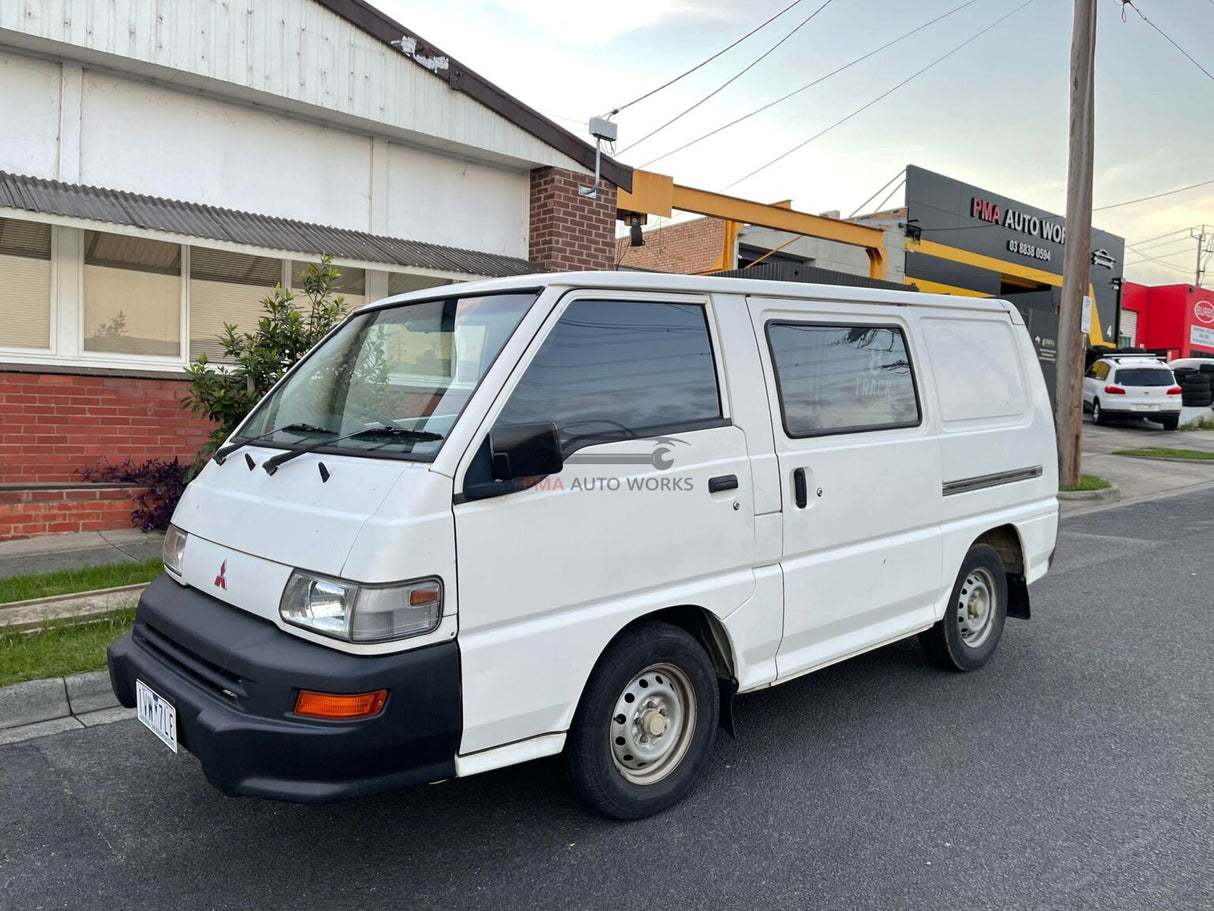 2002 MITSUBISHI EXPRESS VAN MANUAL TRANSMISSION | ODO 157.000KMS