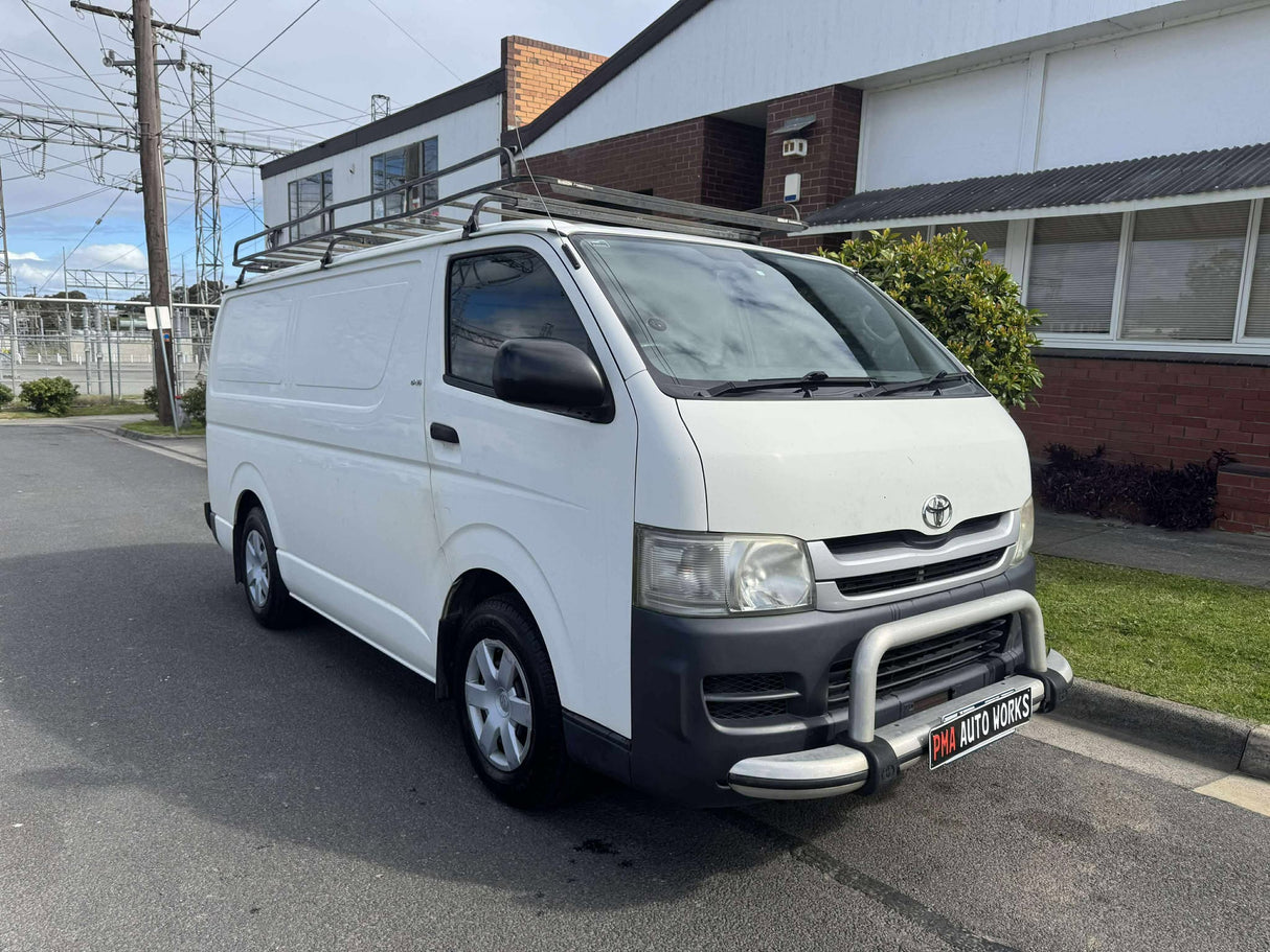 Toyota HIACE 2009