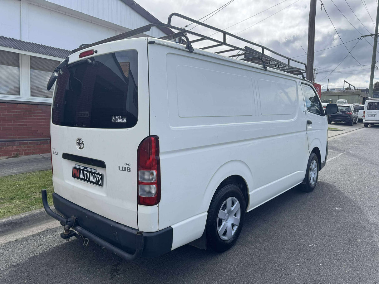 Toyota HIACE 2009