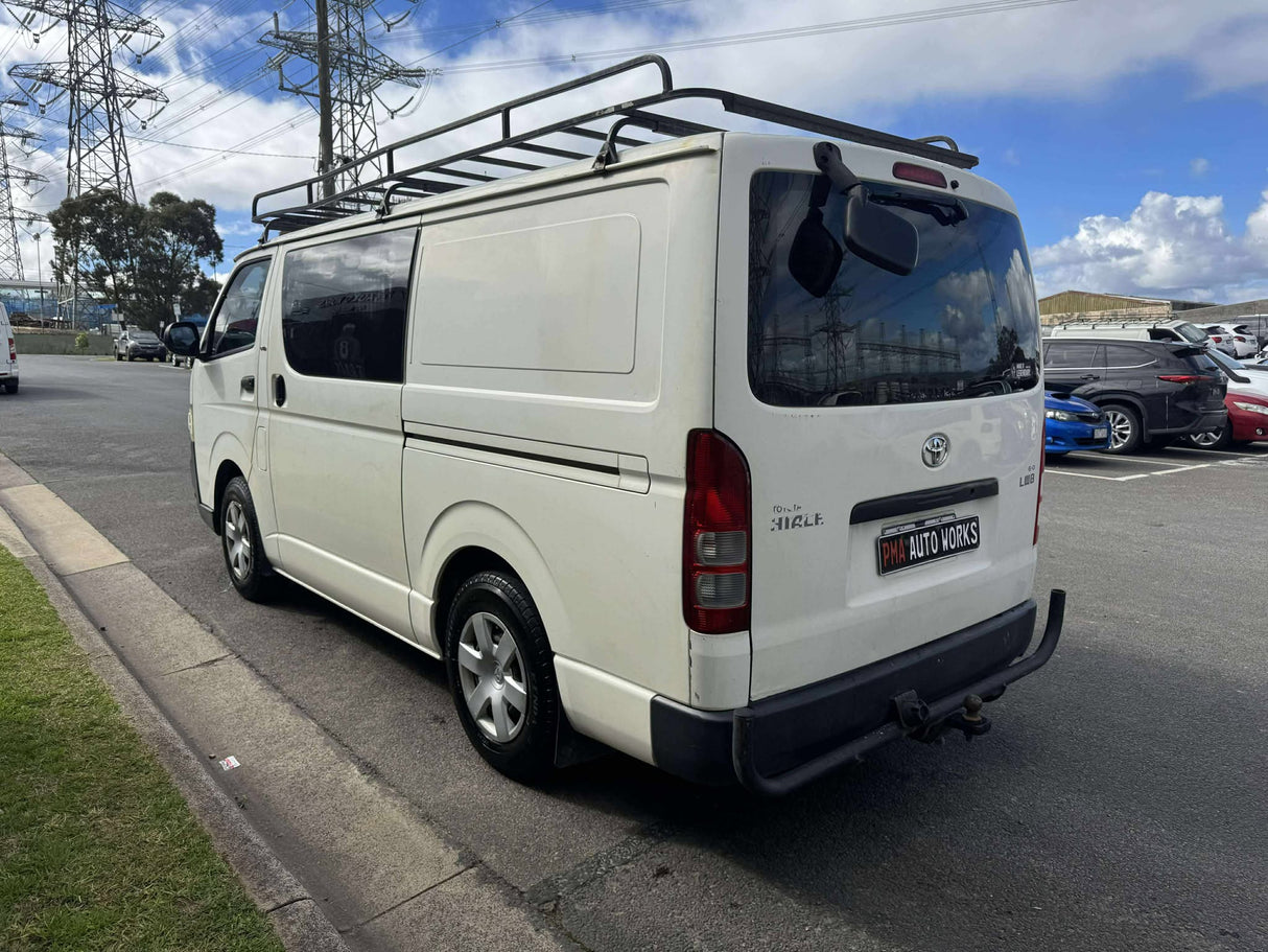 Toyota HIACE 2009