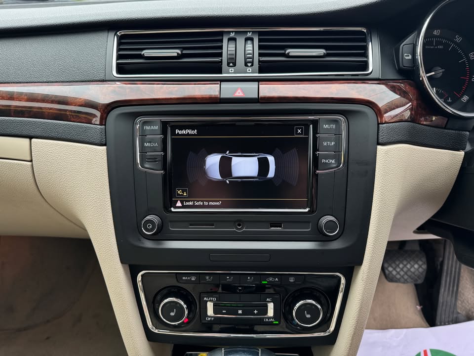 2011 Volkswagen Superb Wagon