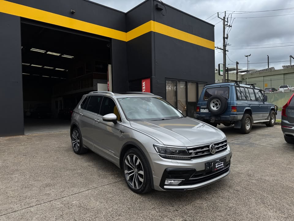 2017 Volkswagen Tiguan R-line