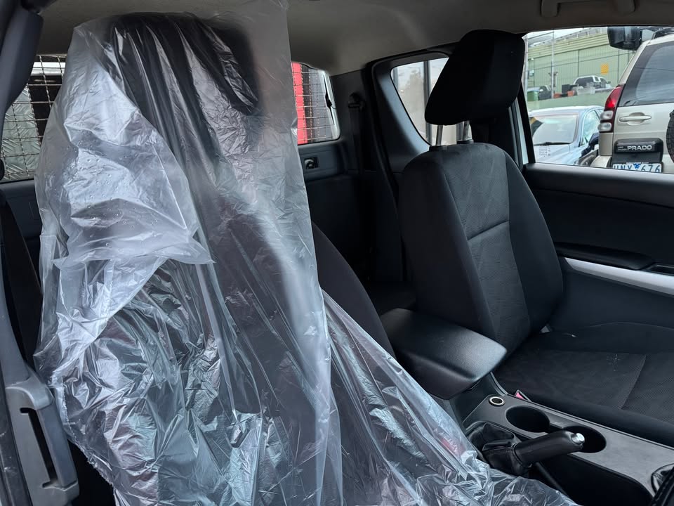 2013 Mazda BT50 (Manual)
