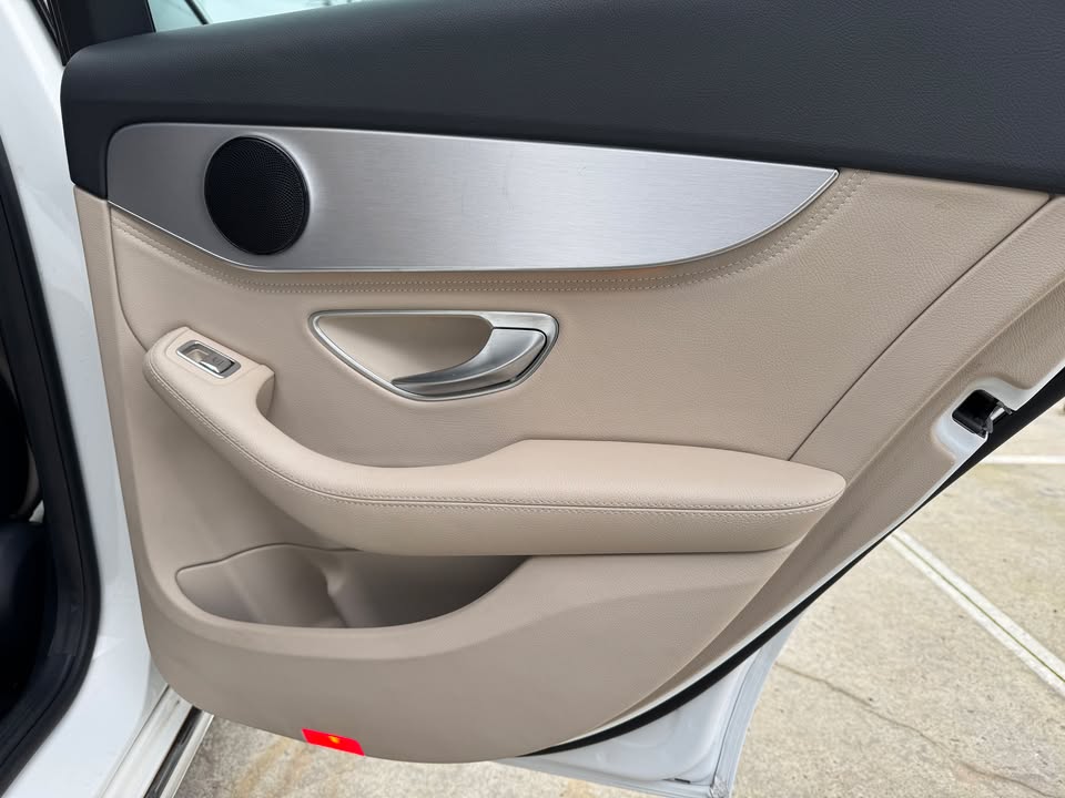 2015 Mercedes Benz C200